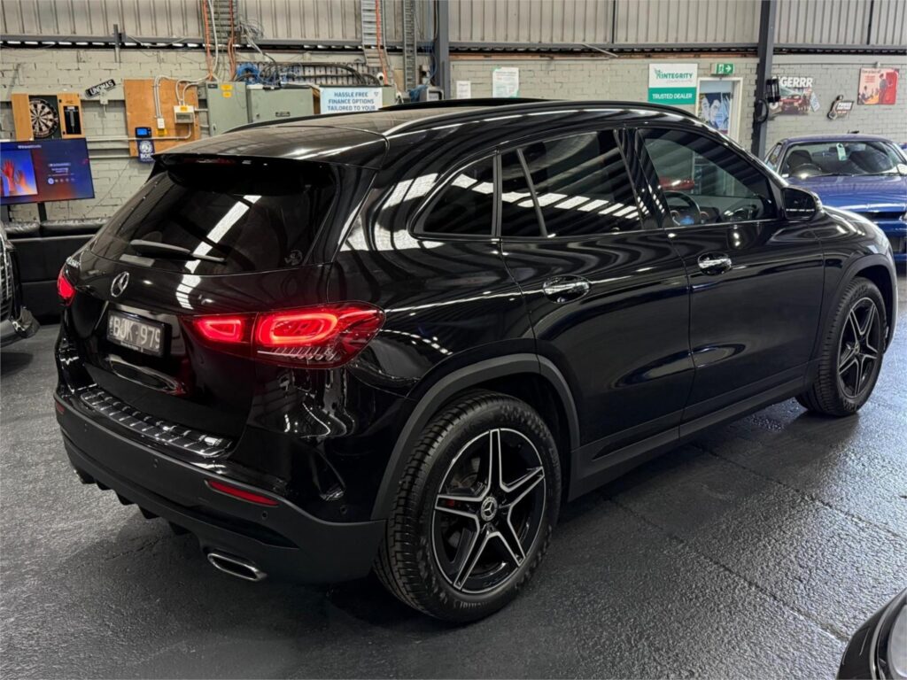 How Much Does It Cost to Import a Car from Japan to Australia