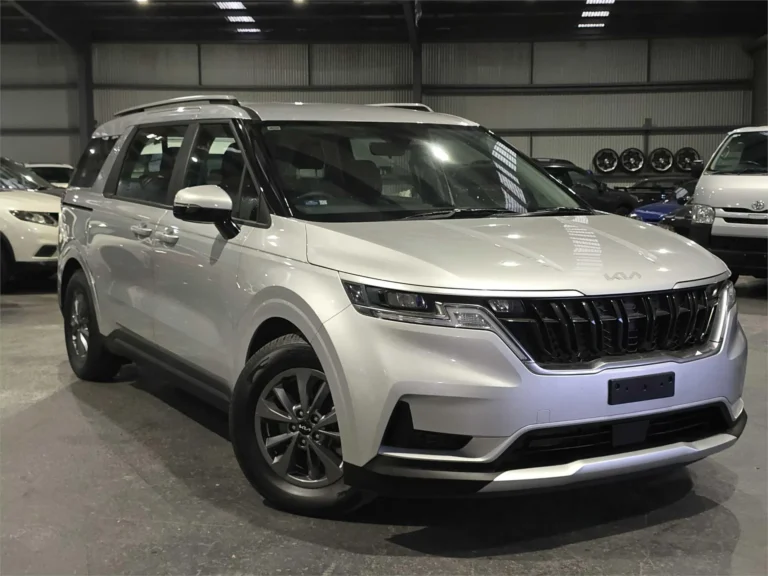 SILVER 2022 Kia Carnival S KA4