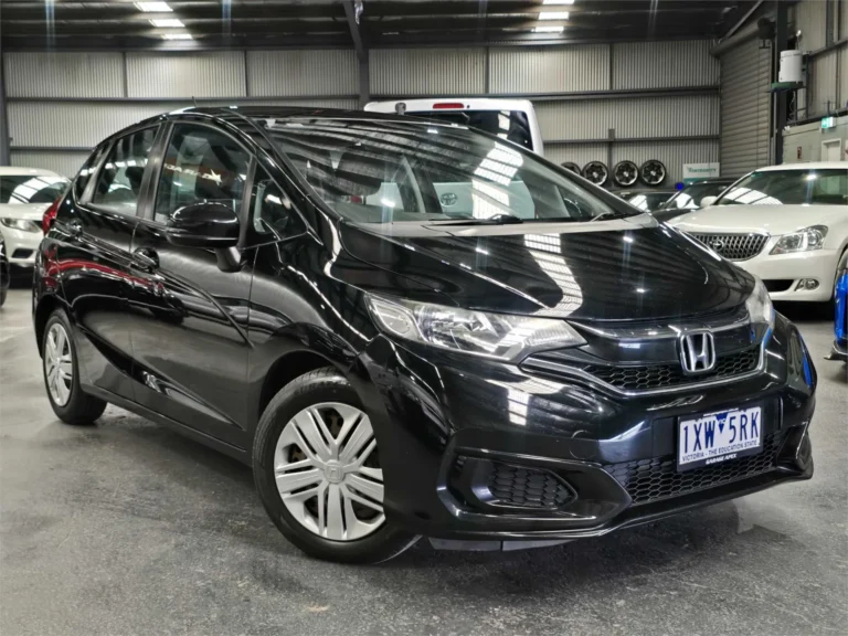 BLACK 2018 Honda Jazz VTi GF Black Interior