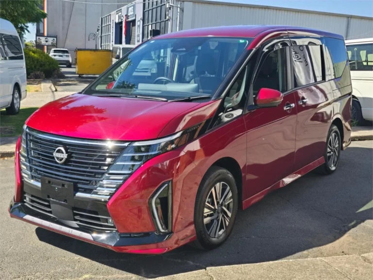 Red 2024 Nissan Serena C28