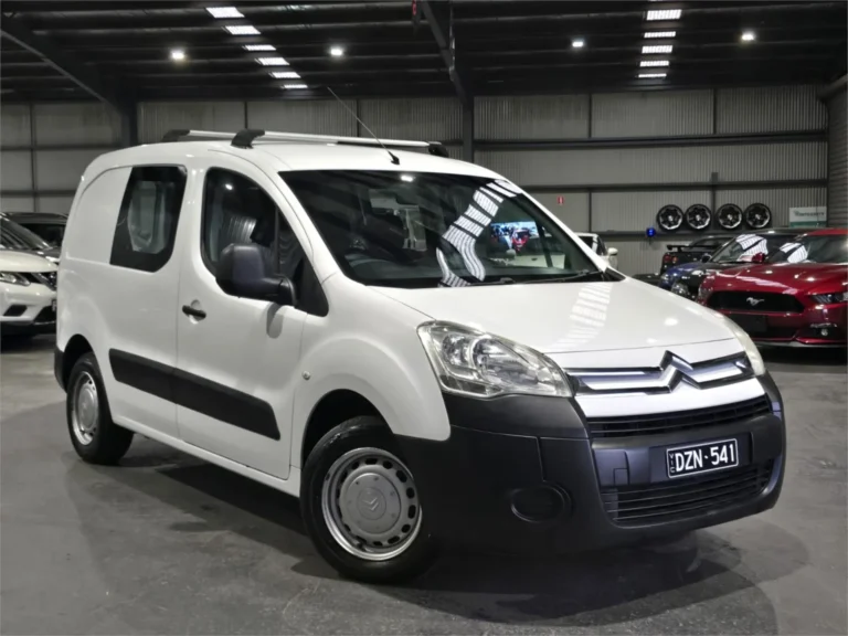 White 2009 Citroen Berlingo L1 B9C