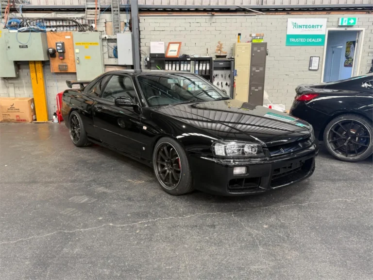 Black 1998 Nissan Skyline 25GT-V BLK R34